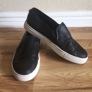 Steve Madden Emmil slip-ons